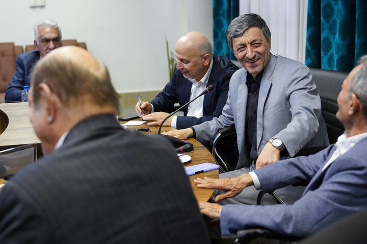 بازدید رئیس ستاد اجرایی فرمان امام از آسایشگاه خیریه کهریزک