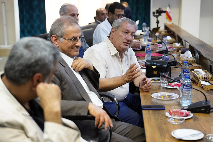 بازدید رئیس ستاد اجرایی فرمان امام از آسایشگاه خیریه کهریزک