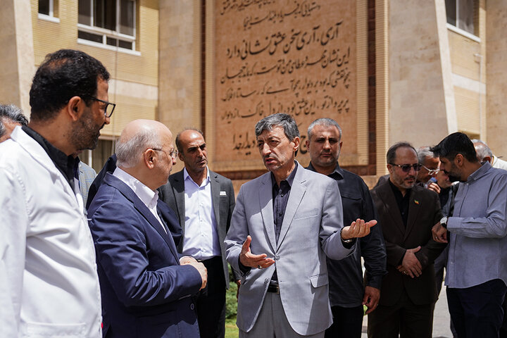 بازدید رئیس ستاد اجرایی فرمان امام از آسایشگاه خیریه کهریزک