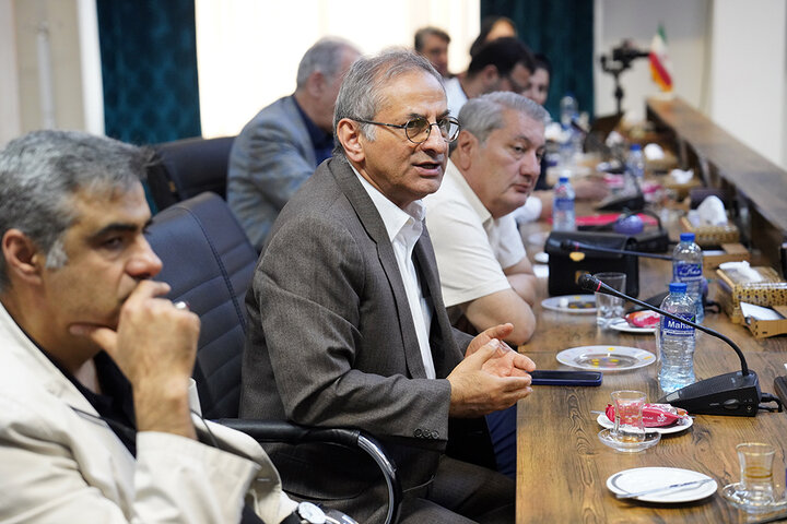 بازدید رئیس ستاد اجرایی فرمان امام از آسایشگاه خیریه کهریزک