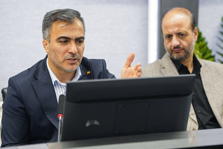 بازدید رئیس ستاد اجرایی فرمان امام از شرکت پخش البرز