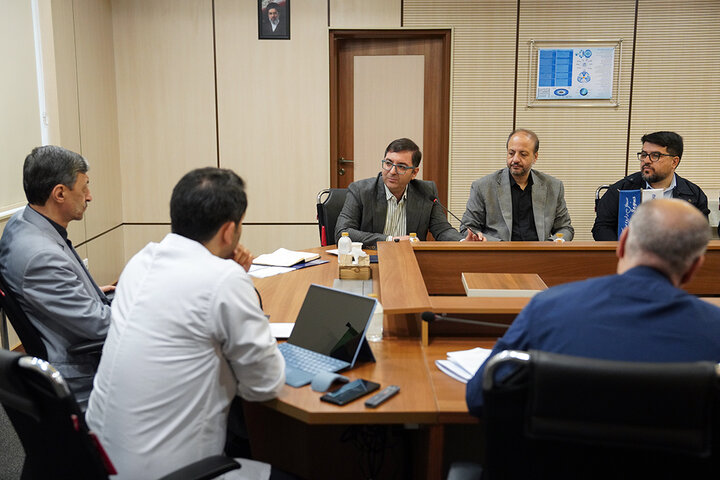 بازدید رئیس ستاد اجرایی فرمان امام از سبحان دارو