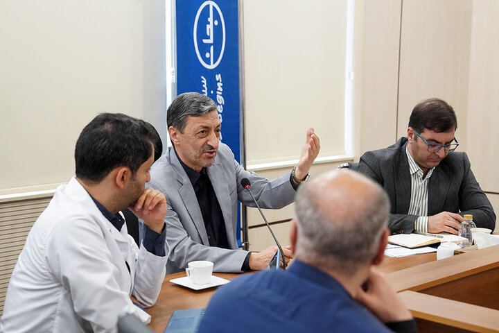 بازدید رئیس ستاد اجرایی فرمان امام از سبحان دارو
