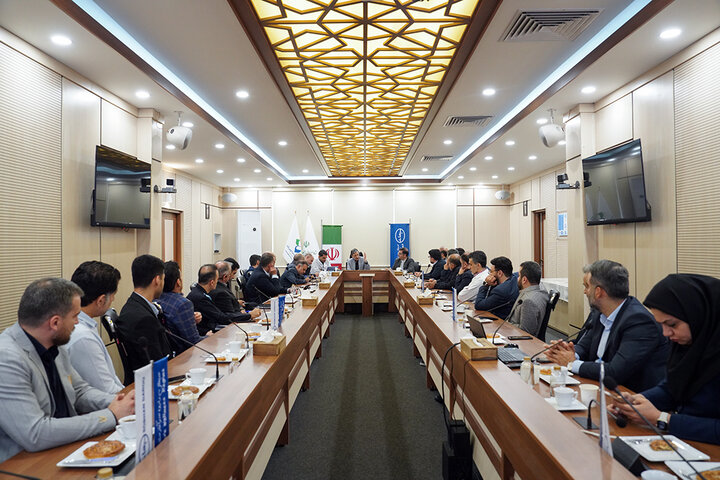 بازدید رئیس ستاد اجرایی فرمان امام از سبحان دارو