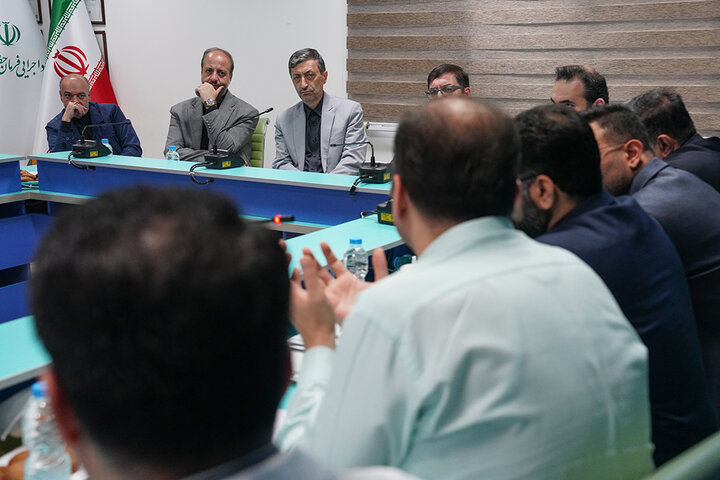 بازدید فتاح از کارخانه دارویی سبحان انکولوژی