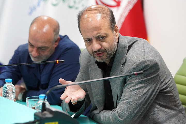 بازدید فتاح از کارخانه دارویی سبحان انکولوژی