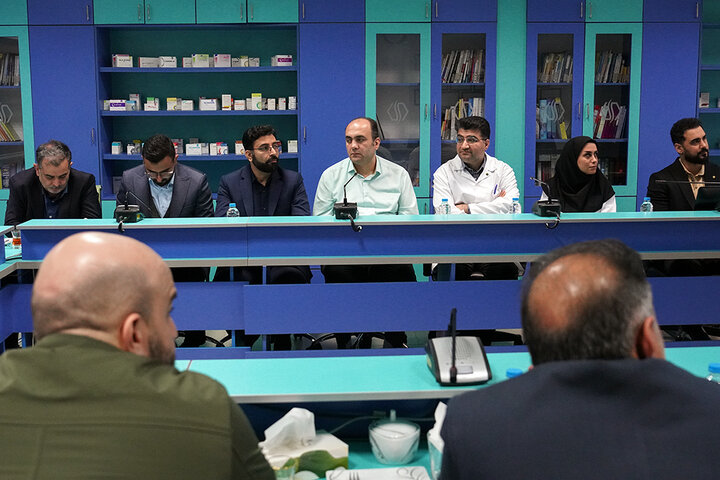 بازدید فتاح از کارخانه دارویی سبحان انکولوژی