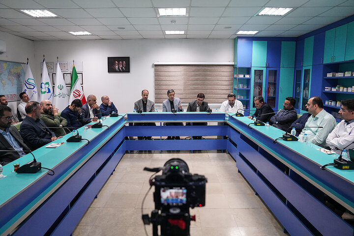 بازدید فتاح از کارخانه دارویی سبحان انکولوژی