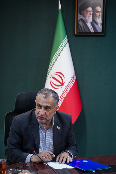 دیدار رئیس و معاونان دانشگاه شریف با رئیس ستاد اجرایی فرمان امام