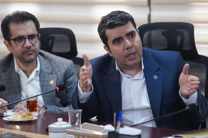 دیدار رئیس و معاونان دانشگاه شریف با رئیس ستاد اجرایی فرمان امام