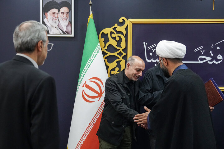 امضای تفاهم‌نامه همکاری مشترک در دیدار فتاح با رئیس نهاد نمایندگی مقام معظم رهبری در دانشگاه‌ها