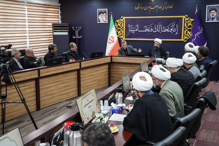 امضای تفاهم‌نامه همکاری مشترک در دیدار فتاح با رئیس نهاد نمایندگی مقام معظم رهبری در دانشگاه‌ها