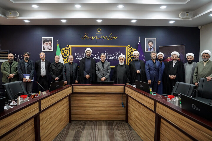 امضای تفاهم‌نامه همکاری مشترک در دیدار فتاح با رئیس نهاد نمایندگی مقام معظم رهبری در دانشگاه‌ها