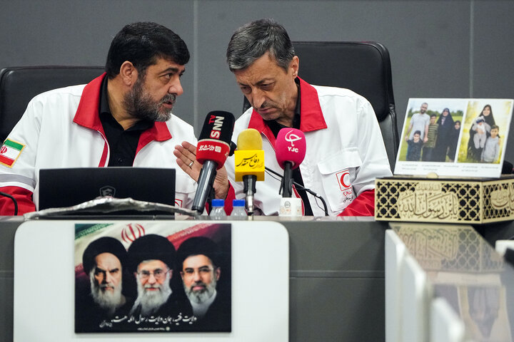 مراسم امضای تفاهم‌نامه همکاری میان ستاد اجرایی فرمان امام و جمعیت هلال‌احمر