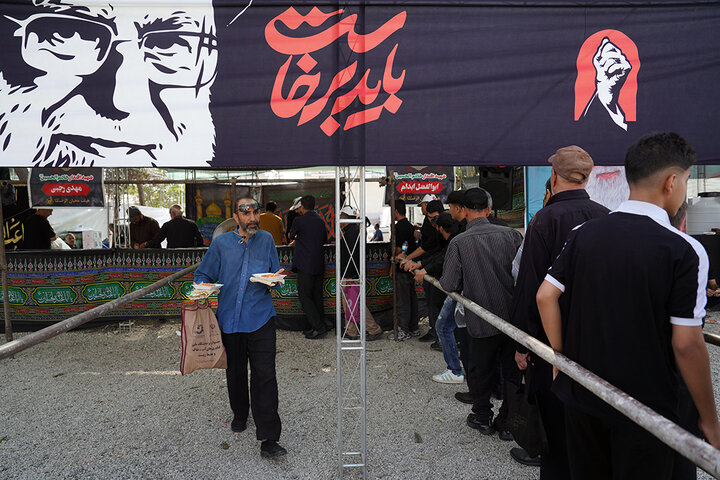 نخستین روز خدمت‌رسانی به عزاداران رهبر شهید انقلاب در زائرشهر چهل‌سرا
