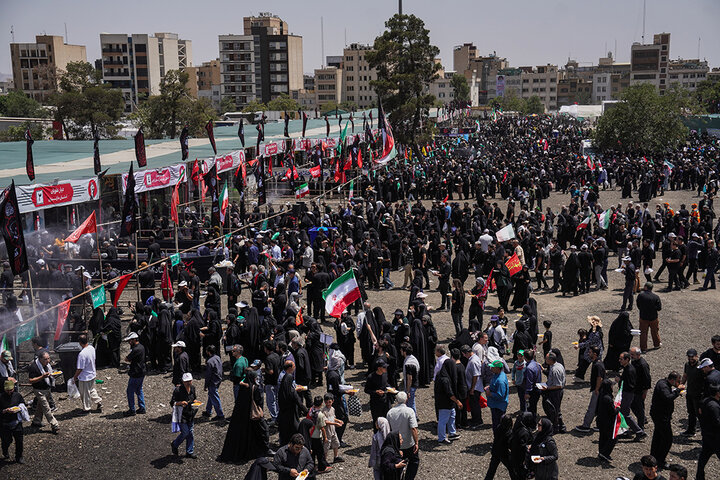 نخستین روز خدمت‌رسانی به عزاداران رهبر شهید انقلاب در زائرشهر چهل‌سرا