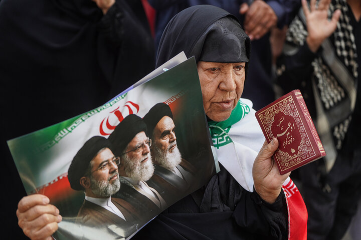 دومین روز خدمت‌رسانی به عزاداران رهبر شهید انقلاب در زائرشهر چهل‌سرا