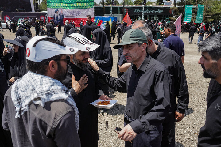 دومین روز خدمت‌رسانی به عزاداران رهبر شهید انقلاب در زائرشهر چهل‌سرا