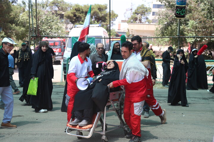 دومین روز خدمت‌رسانی به عزاداران رهبر شهید انقلاب در زائرشهر چهل‌سرا