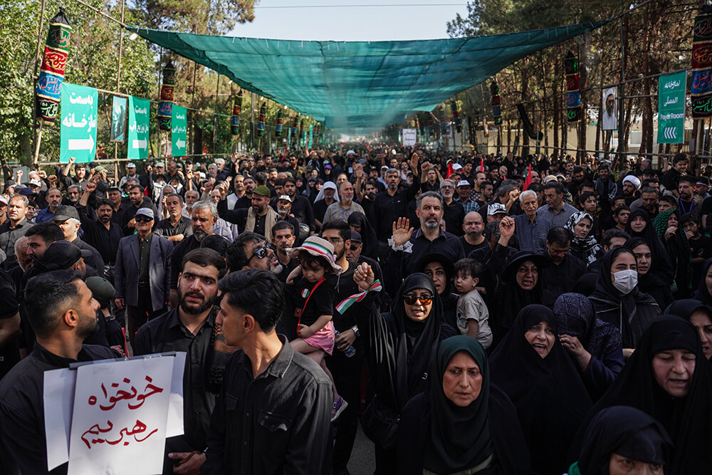 دومین روز خدمت‌رسانی به عزاداران رهبر شهید انقلاب در زائرشهر چهل‌سرا