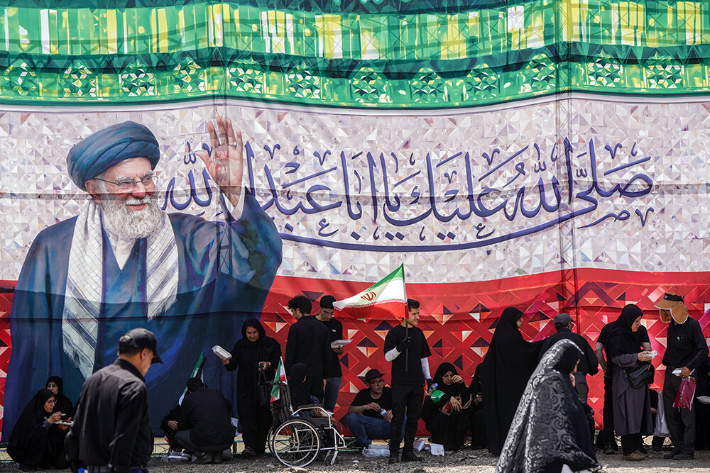 دومین روز خدمت‌رسانی به عزاداران رهبر شهید انقلاب در زائرشهر چهل‌سرا