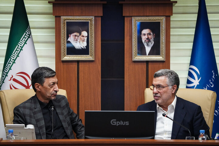 دیدار رئیس ستاد اجرایی فرمان امام با وزیر بهداشت