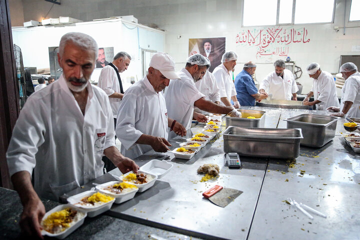 خدمت‌رسانی ستاد اجرایی فرمان امام در مرز مهران