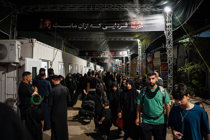خدمت رسانی بیمارستان‌ سیار برکت ستاد اجرایی فرمان امام در عمود ۹۸۹ طریق الحسین(ع)
