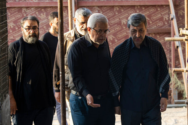 بازدید رئیس ستاد اجرایی فرمان امام(ره) از روند ساخت صحن عقیله بنی‌هاشم(س) در عتبه‌ حسینی