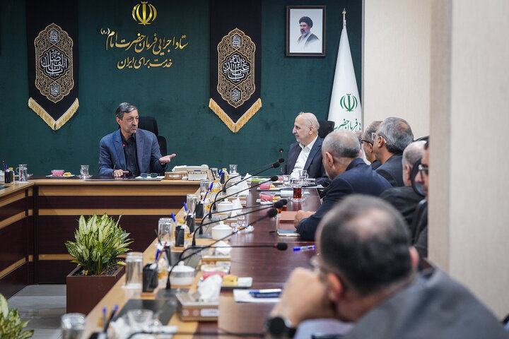 دیدار جمعی از مدیران و مددجویان کهریزک با رئیس ستاد اجرایی فرمان امام