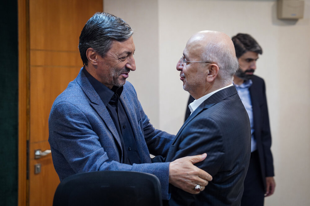 دیدار جمعی از مدیران و مددجویان کهریزک با رئیس ستاد اجرایی فرمان امام