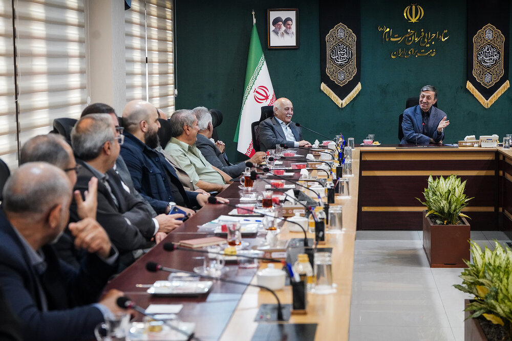 دیدار جمعی از مدیران و مددجویان کهریزک با رئیس ستاد اجرایی فرمان امام