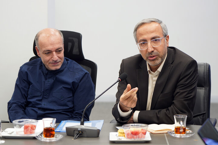 نشست مشاوران سامانه ۴۰۳۰ با رئیس ستاد اجرایی فرمان امام