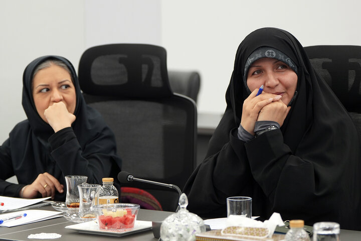 نشست مشاوران سامانه ۴۰۳۰ با رئیس ستاد اجرایی فرمان امام