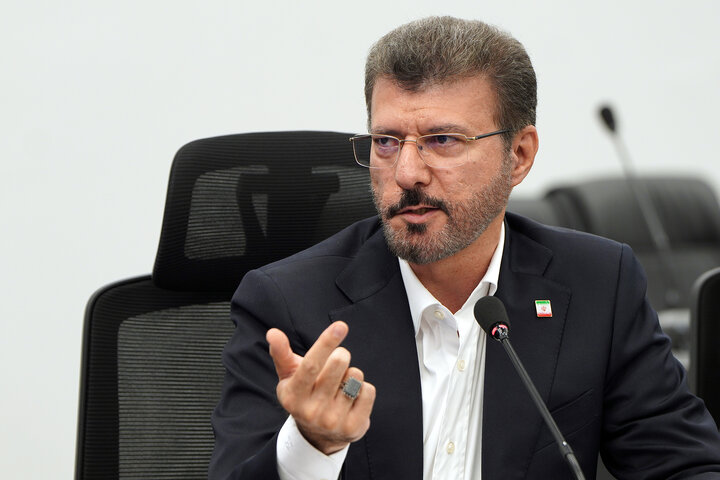 نشست مشاوران سامانه ۴۰۳۰ با رئیس ستاد اجرایی فرمان امام