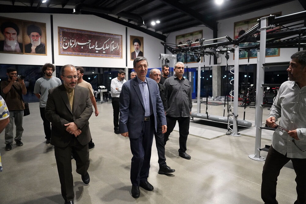 بازدید رئیس ستاد اجرایی فرمان امام از کمپ تیم‌های ملی کشتی