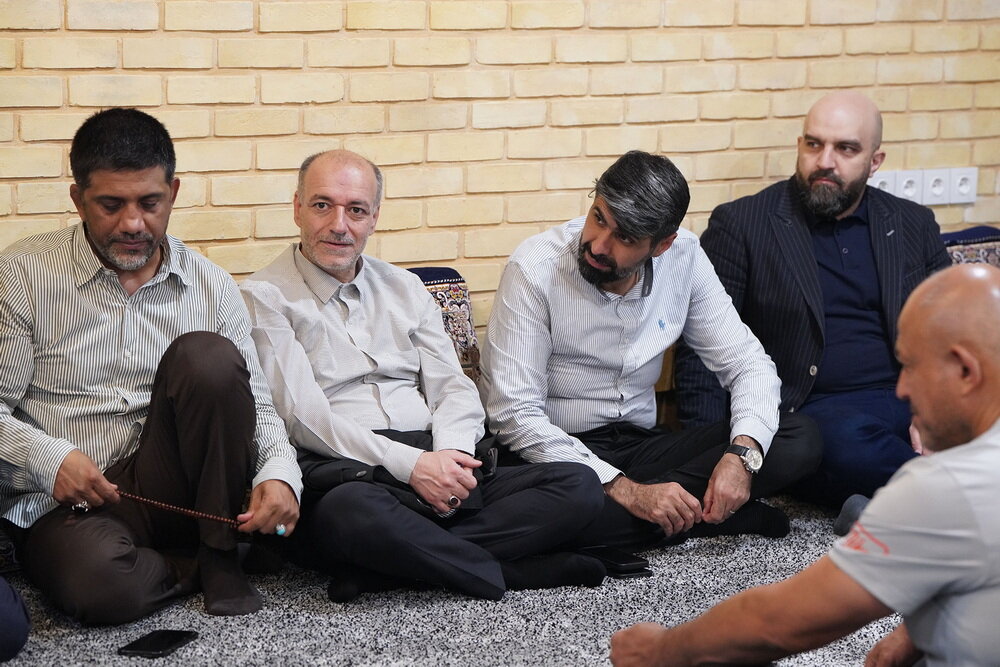 بازدید رئیس ستاد اجرایی فرمان امام از کمپ تیم‌های ملی کشتی