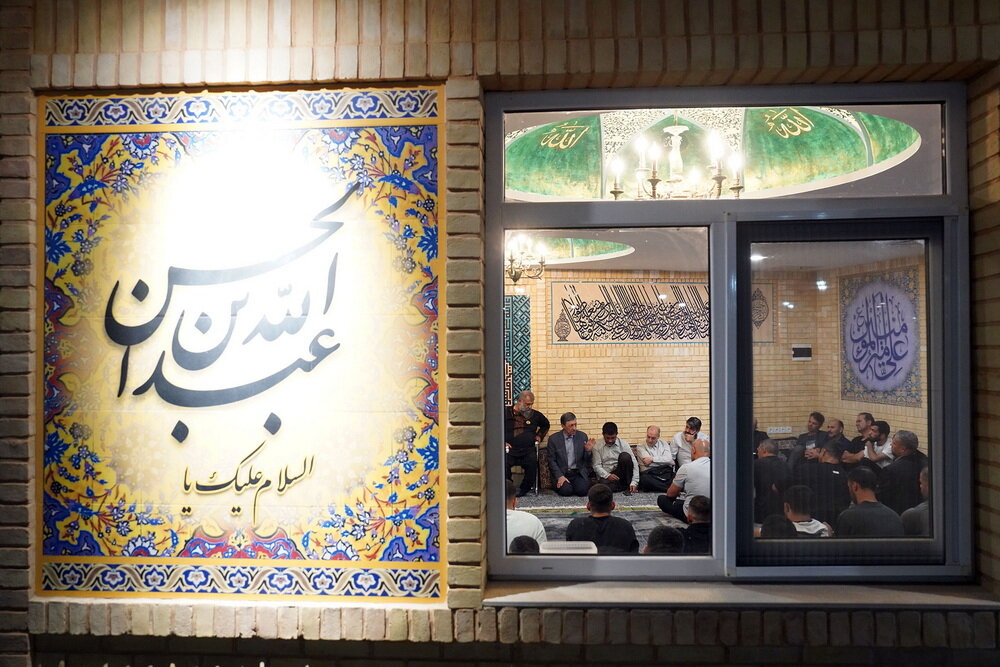بازدید رئیس ستاد اجرایی فرمان امام از کمپ تیم‌های ملی کشتی
