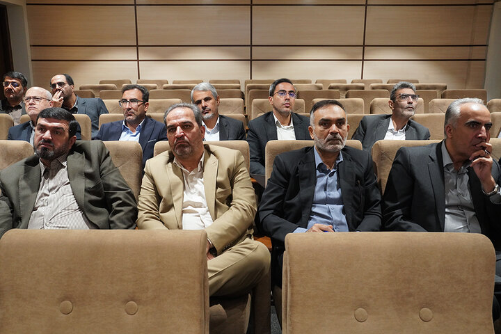 نشست سراسری مدیران سازمان اموال و املاک ستاد اجرایی فرمان حضرت امام