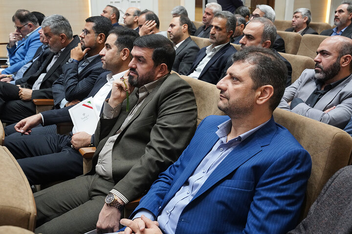 نشست سراسری مدیران سازمان اموال و املاک ستاد اجرایی فرمان حضرت امام