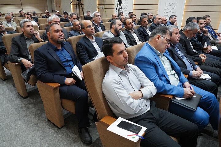 نشست سراسری مدیران سازمان اموال و املاک ستاد اجرایی فرمان حضرت امام