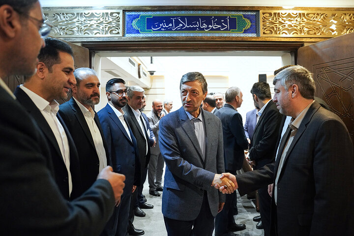 نشست سراسری مدیران سازمان اموال و املاک ستاد اجرایی فرمان امام