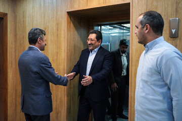 دیدار وزیر صمت با رئیس ستاد اجرایی فرمان امام