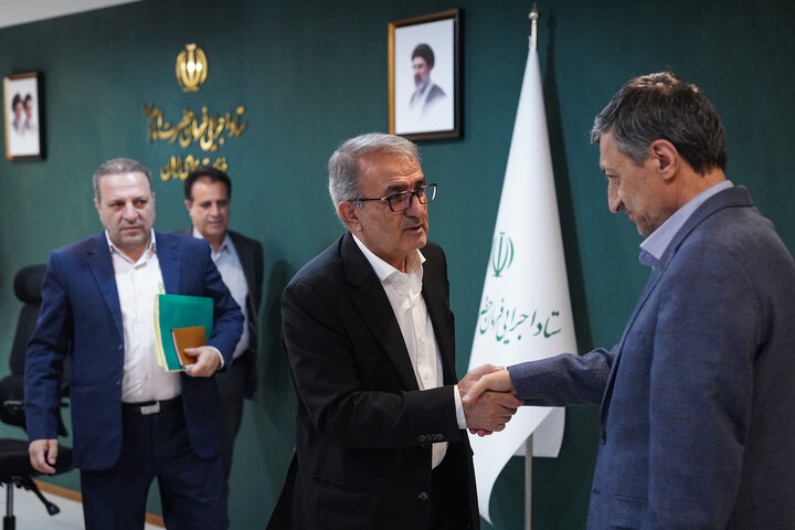 دیدار یدالله رحمانی، استاندار کهگیلویه و بویراحمد با رئیس ستاد اجرایی فرمان امام