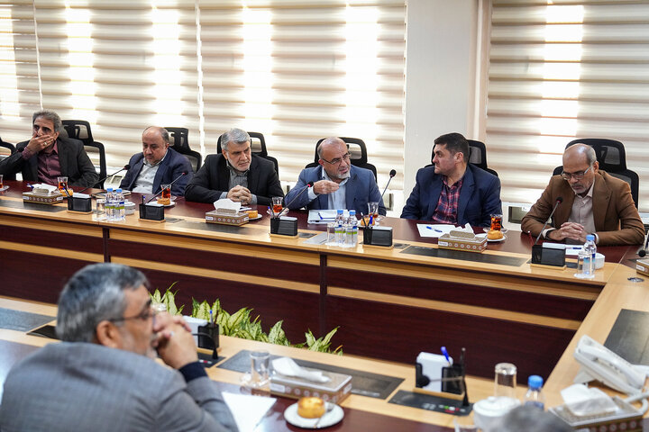 جلسه بررسی عملکرد معاونت حقوقی با حضور رئیس ستاد اجرایی فرمان امام
