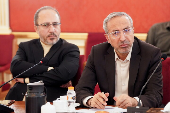 بازدید رئیس ستاد اجرایی فرمان امام و وزیر میراث فرهنگی از آثار حمله دشمن به مجموعه تاریخی سعدآباد