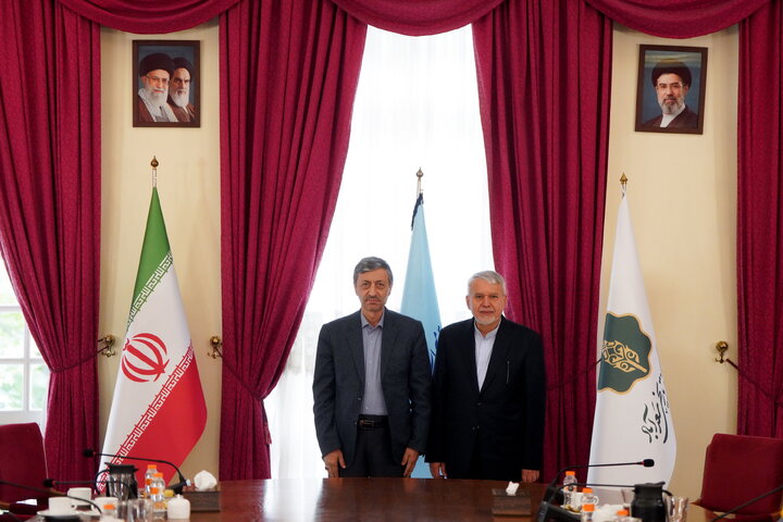 بازدید رئیس ستاد اجرایی فرمان امام و وزیر میراث فرهنگی از آثار حمله دشمن به مجموعه تاریخی سعدآباد