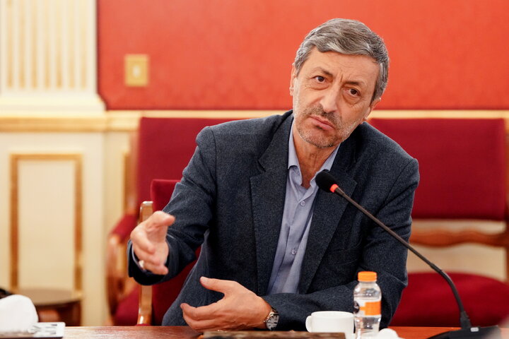 بازدید رئیس ستاد اجرایی فرمان امام و وزیر میراث فرهنگی از آثار حمله دشمن به مجموعه تاریخی سعدآباد