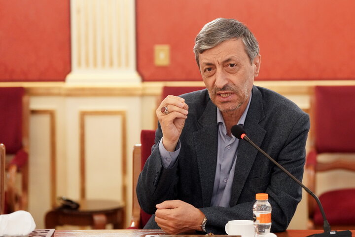 بازدید رئیس ستاد اجرایی فرمان امام و وزیر میراث فرهنگی از آثار حمله دشمن به مجموعه تاریخی سعدآباد