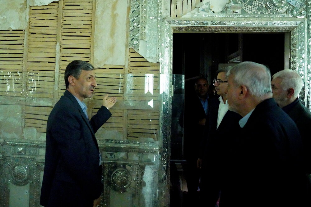 بازدید رئیس ستاد اجرایی فرمان امام و وزیر میراث فرهنگی از آثار حمله دشمن به مجموعه تاریخی سعدآباد